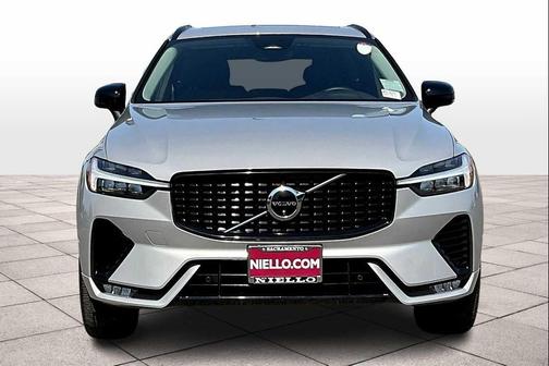 2025 Volvo XC60 Plus