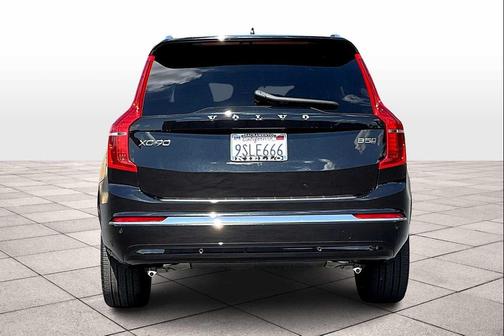 2025 Volvo XC90 B5 Plus