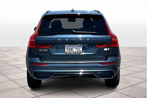 2022 Volvo XC60 Recharge Plug-In Hybrid T8 R-Design