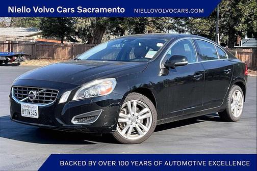 2013 Volvo S60 T5 Platinum