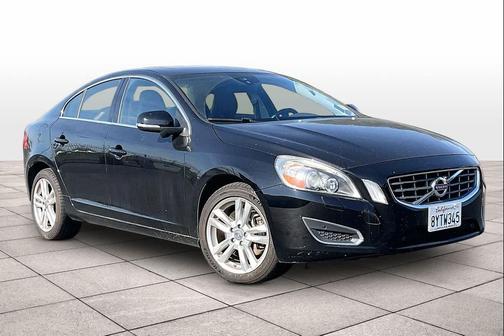 2013 Volvo S60 T5 Platinum