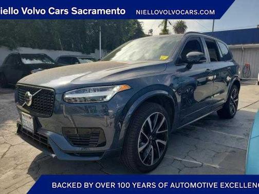 2023 Volvo XC90 Recharge Plug-In Hybrid T8 Ultimate Dark Theme 7-Seater