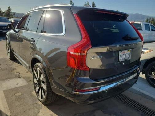 2023 Volvo XC90 Recharge Plug-In Hybrid T8 Ultimate 6-Seater