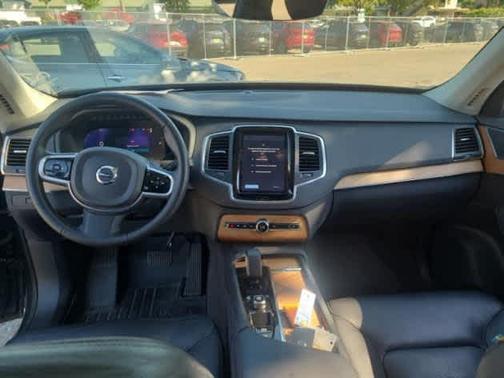 2023 Volvo XC90 Recharge Plug-In Hybrid T8 Core Bright Theme