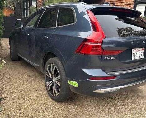 2023 Volvo XC60 Recharge Plug-In Hybrid T8 Plus Bright Theme