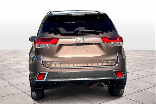 2017 Toyota Highlander Limited Platinum