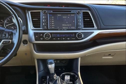 2017 Toyota Highlander Limited Platinum