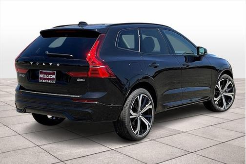 2025 Volvo XC60 B5 Ultra