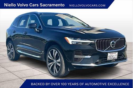 2022 Volvo XC60 Recharge Plug-In Hybrid T8 Inscription