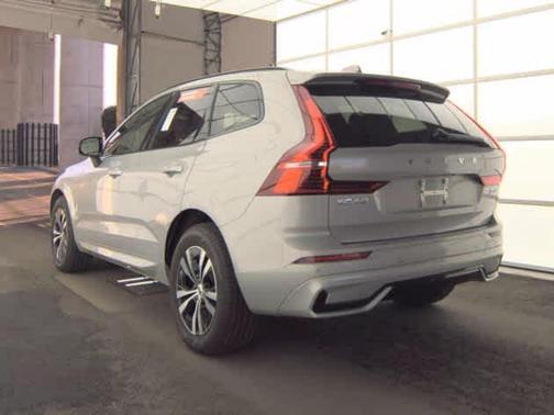 2025 Volvo XC60 B5 Core