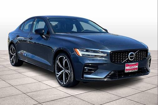 2025 Volvo S60 B5 Core
