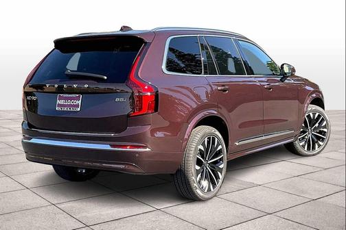 2026 Volvo XC90 B5 Plus 7-Seater