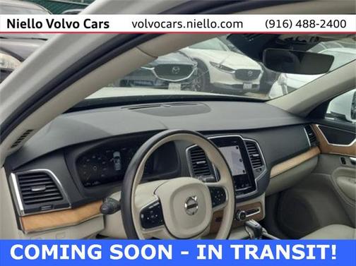 2022 Volvo XC90 T6 Momentum