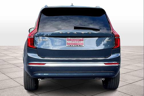 2026 Volvo XC90 B6 Plus 7-Seater