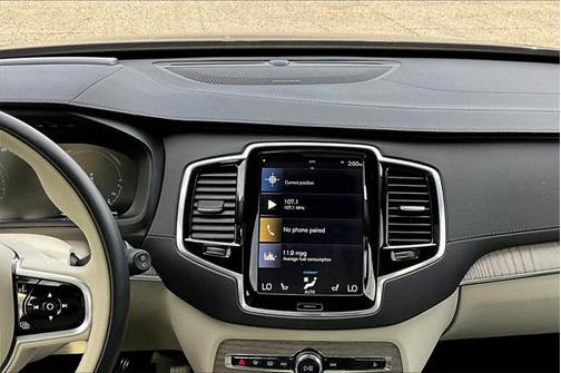 2022 Volvo XC90 Recharge Plug-In Hybrid T8 Inscription 6 Passenger