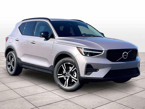 Aurora Silver 2026 Volvo XC40 Core, B5 AWD Gas (mild hybrid), Dark