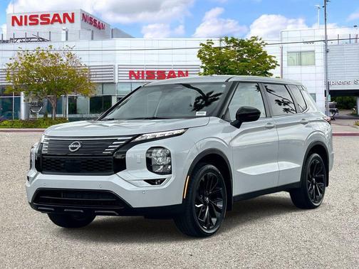 Alpine Frost 2026 Nissan Rogue SL