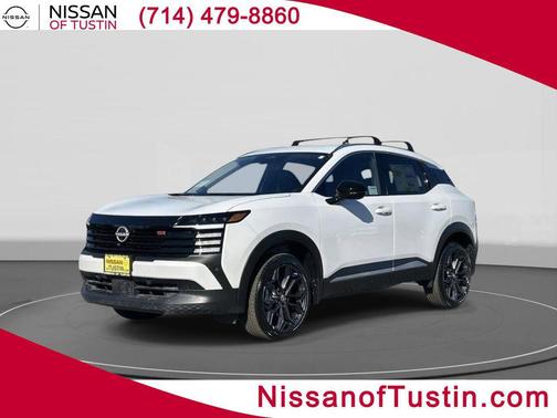 Aspen White Tricoat 2026 Nissan Kicks SR