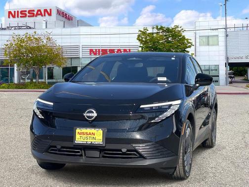 Black Diamond Pearl 2026 Nissan Leaf S+