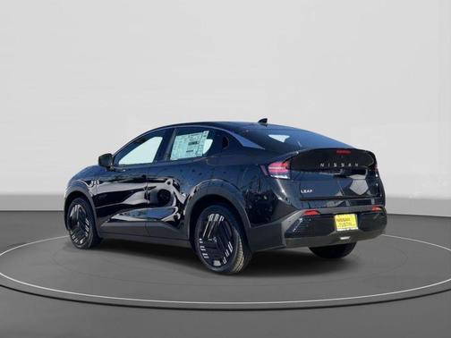 Black Diamond Pearl 2026 Nissan Leaf S+