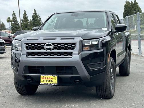 Super Black 2026 Nissan Frontier SV