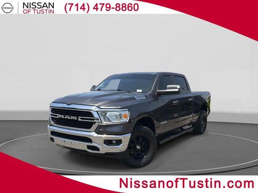 Granite Crystal Metallic Clearcoat 2020 RAM 1500 Big Horn/Lone Star