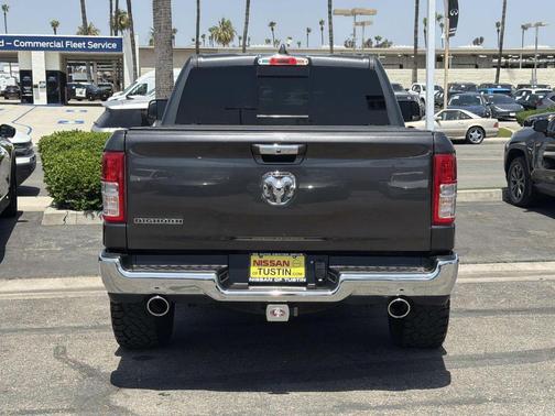Granite Crystal Metallic Clearcoat 2020 RAM 1500 Big Horn/Lone Star