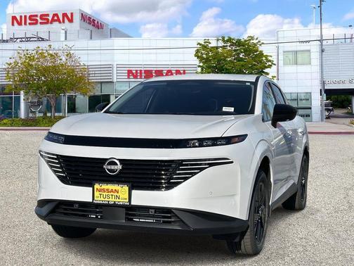 Everest White Pearl Tricoat 2026 Nissan Murano SV