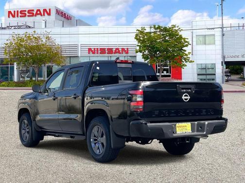 Super Black 2026 Nissan Frontier SV