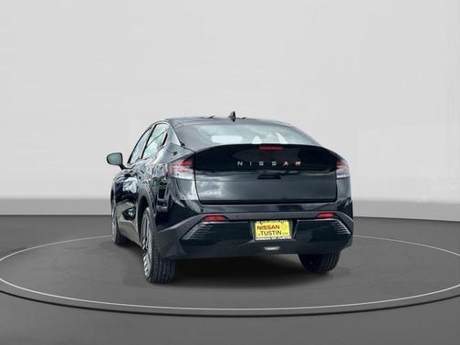 Black Diamond Pearl 2026 Nissan Leaf SV+