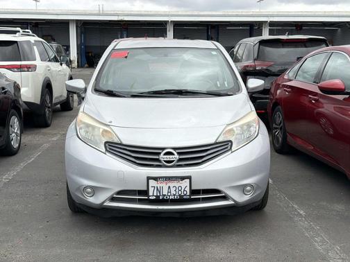 Brilliant Silver Metallic 2015 Nissan Versa Note S Plus