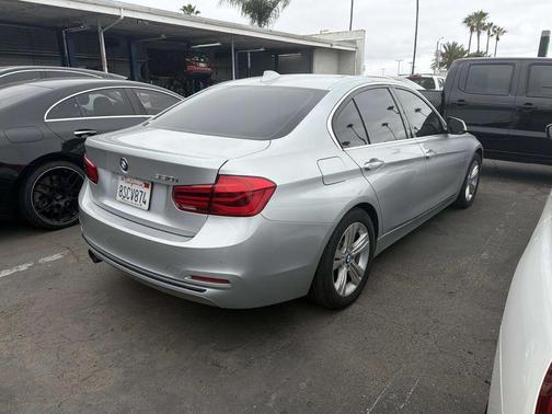 Glacier Silver Metallic 2017 BMW 330 i