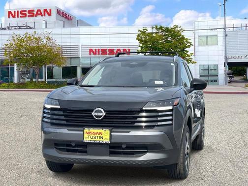 Gun Metallic 2026 Nissan Kicks SV