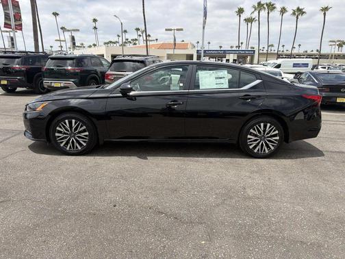 Super Black 2026 Nissan Altima SV FWD