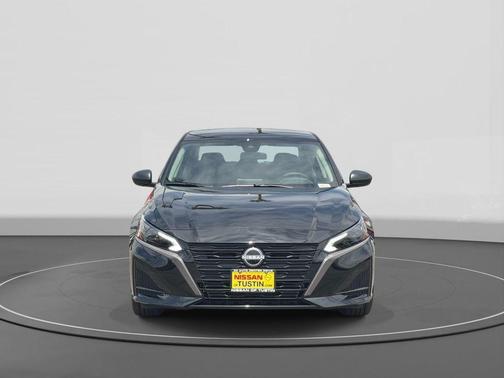 Super Black 2026 Nissan Altima SV FWD