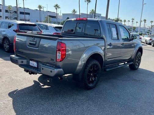 Gun Metallic 2021 Nissan Frontier SV