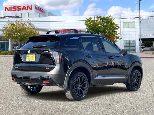 Super Black 2026 Nissan Kicks SR
