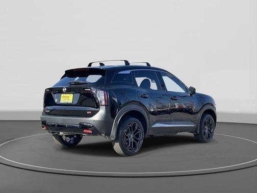 Super Black 2026 Nissan Kicks SR