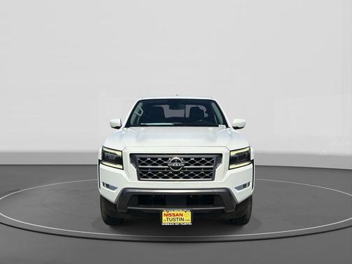 Glacier White 2022 Nissan Frontier SV