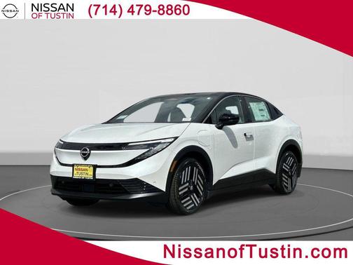 Everest White Pearl Tricoat 2026 Nissan Leaf S+