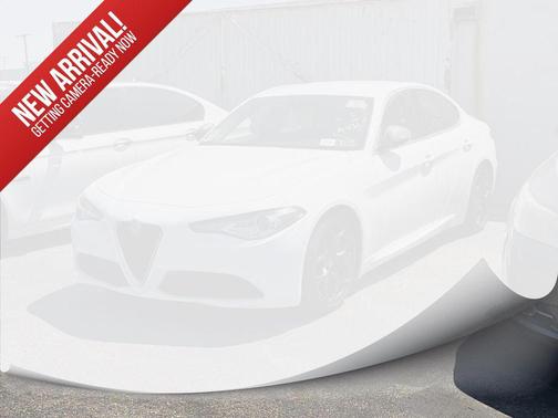 Alfa White 2019 Alfa Romeo Giulia Base
