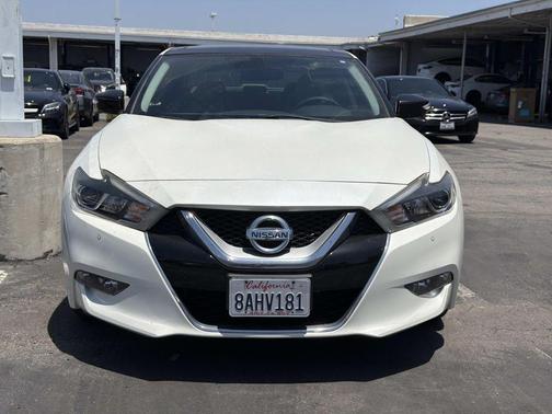 Pearl White 2017 Nissan Maxima 3.5 Platinum