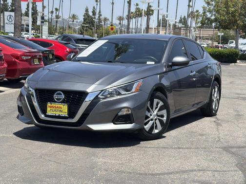 Gun Metallic 2021 Nissan Altima S FWD