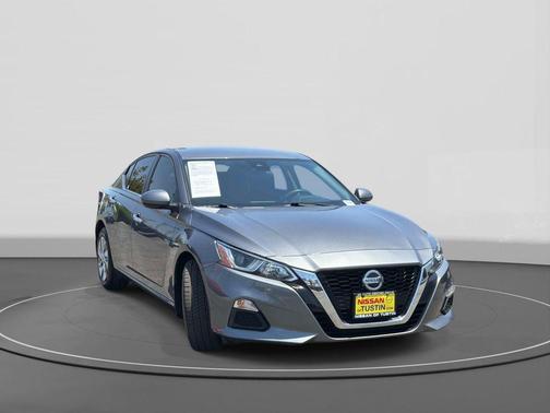 Gun Metallic 2021 Nissan Altima S FWD