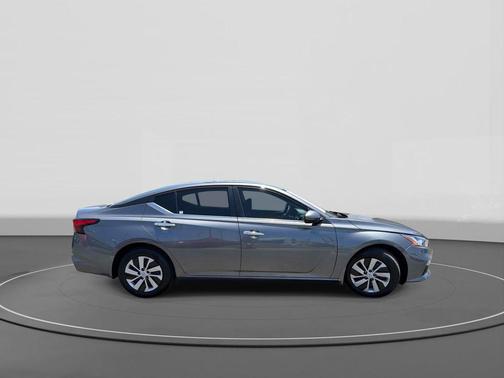 Gun Metallic 2021 Nissan Altima S FWD