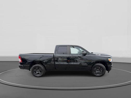 Diamond Black Crystal Pearlcoat 2021 RAM 1500 Big Horn/Lone Star