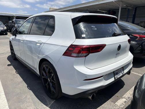 Opal White Pearl/Black Roof 2024 Volkswagen Golf GTI 1.4T TSI