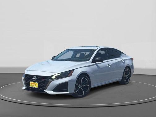 Gray Sky Pearl 2024 Nissan Altima SR FWD