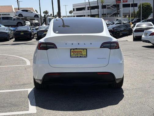 2023 Tesla Model Y Performance Dual Motor All-Wheel Drive