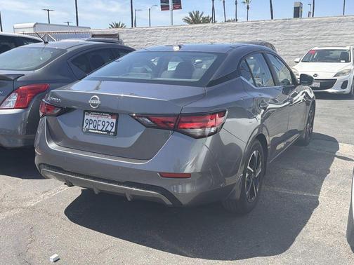Gun Metallic 2025 Nissan Sentra SV